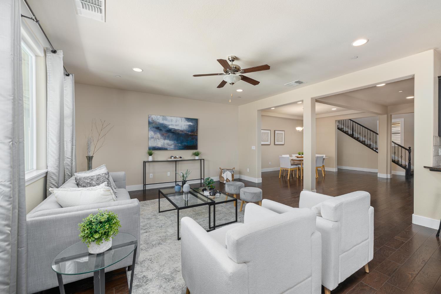 1276 N Redington Ave, Clovis, CA 93619