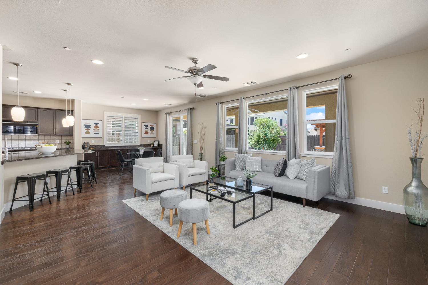 1276 N Redington Ave, Clovis, CA 93619
