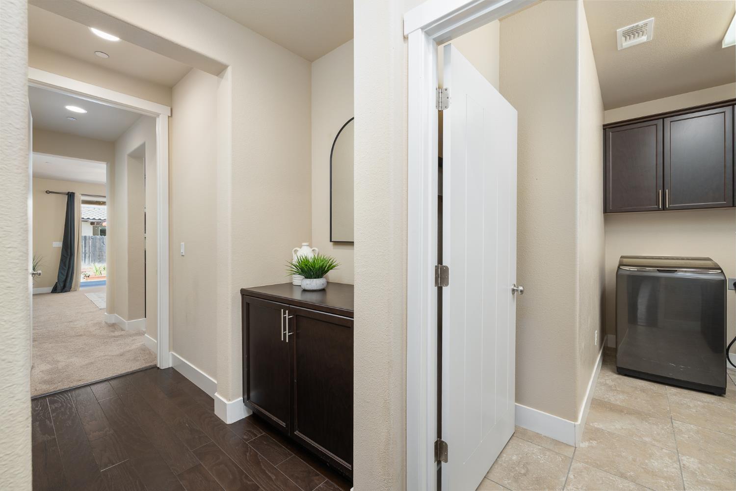 1276 N Redington Ave, Clovis, CA 93619