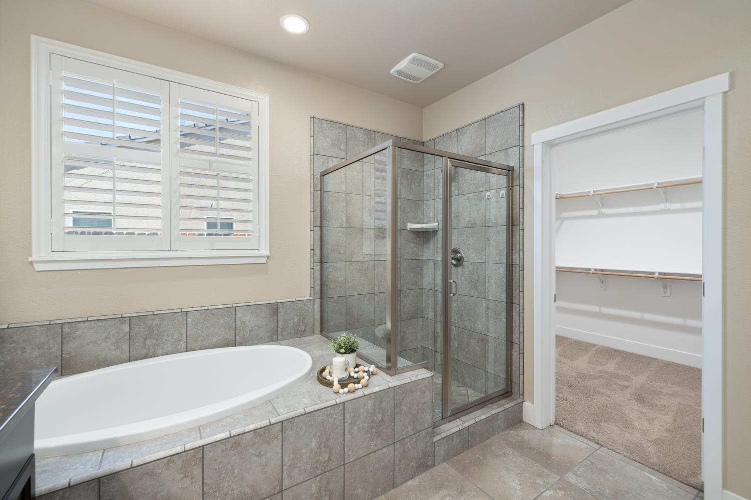1276 N Redington Ave, Clovis, CA 93619