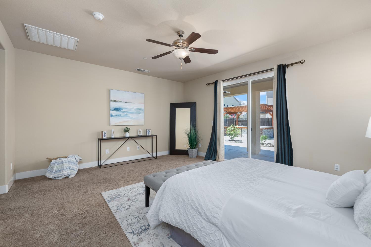 1276 N Redington Ave, Clovis, CA 93619