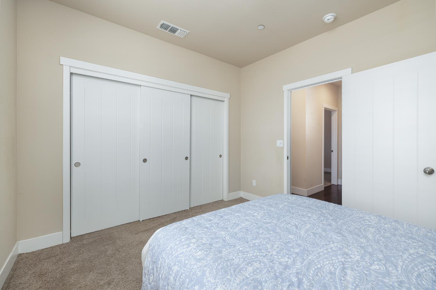 1276 N Redington Ave, Clovis, CA 93619