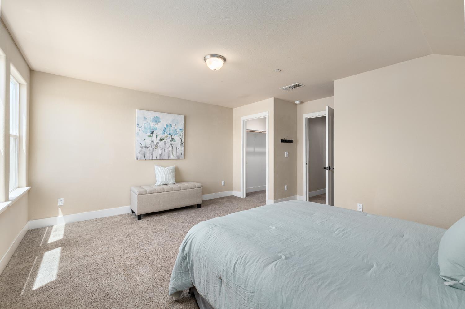 1276 N Redington Ave, Clovis, CA 93619