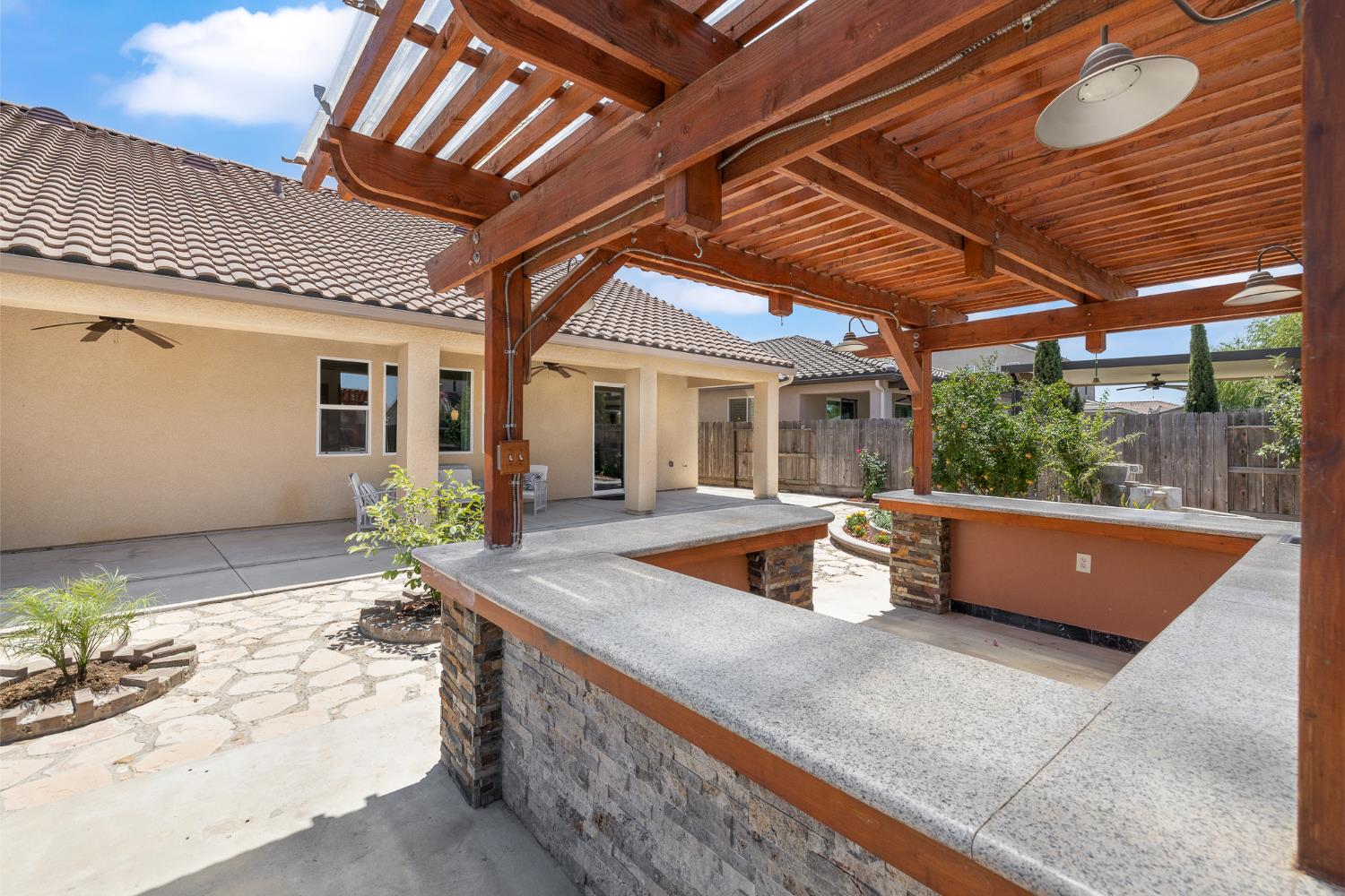 1276 N Redington Ave, Clovis, CA 93619
