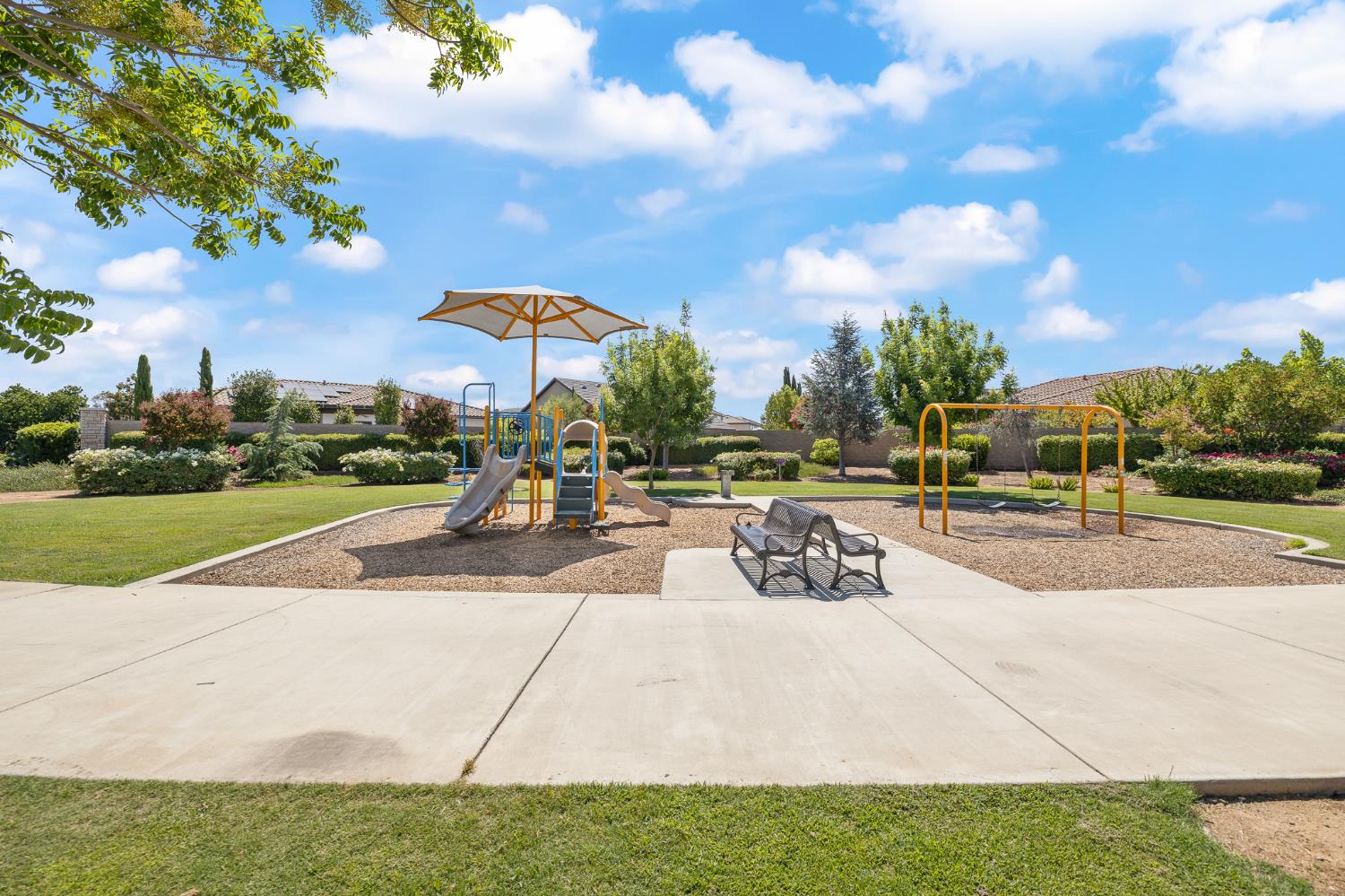 1276 N Redington Ave, Clovis, CA 93619