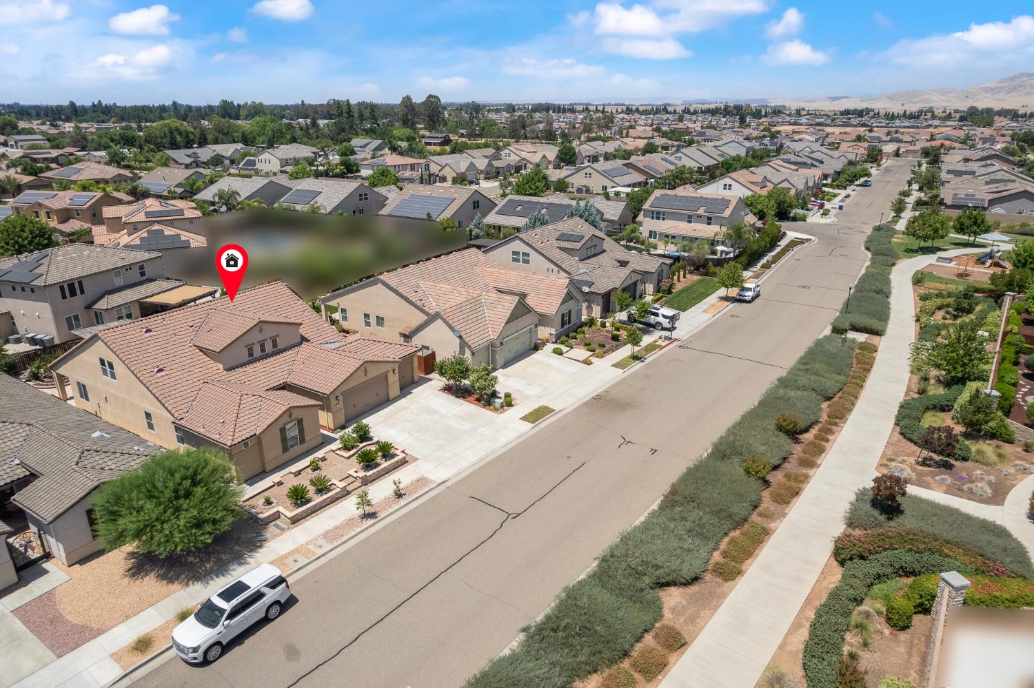 1276 N Redington Ave, Clovis, CA 93619