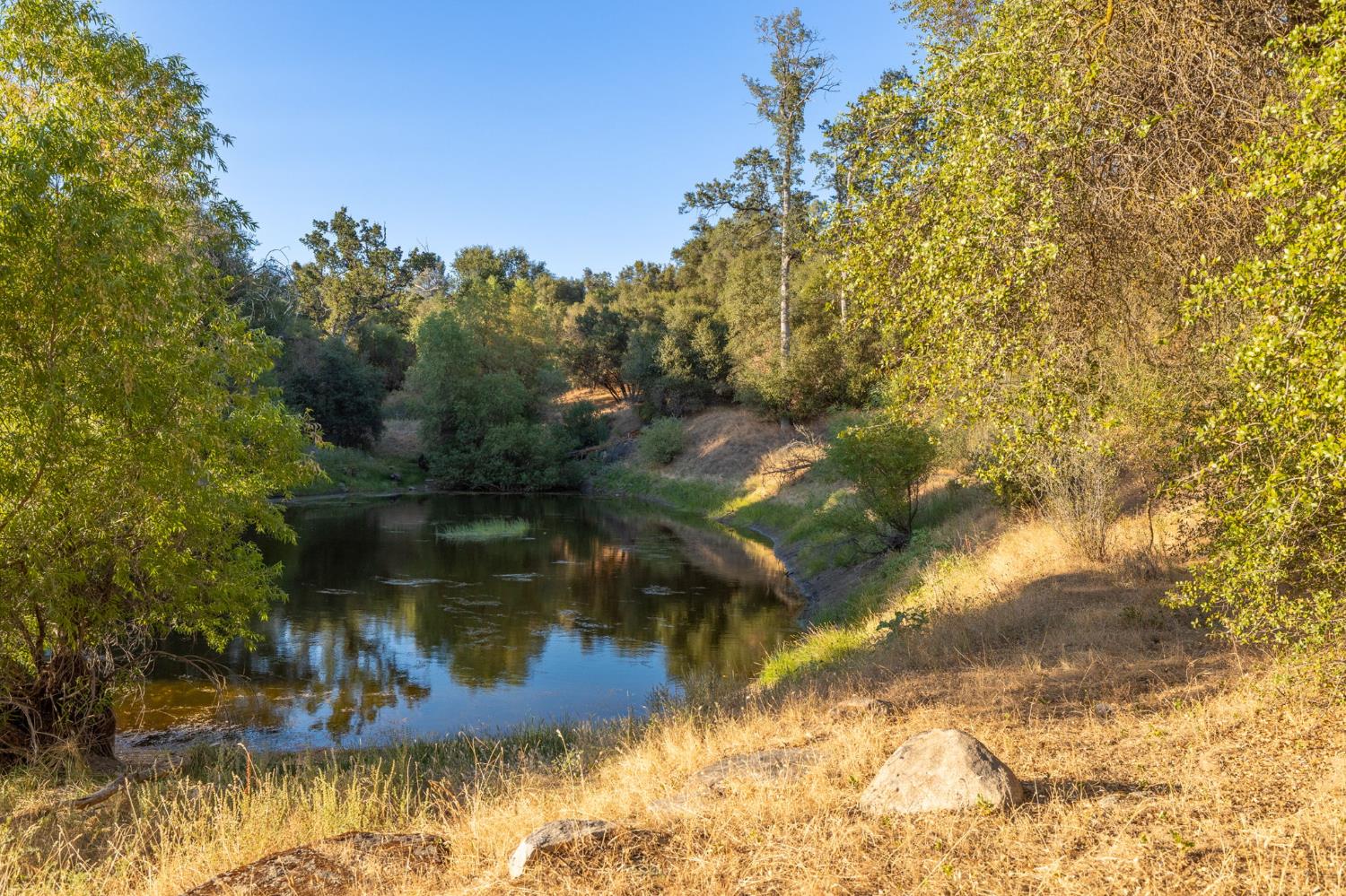 1 Junction Dr, Oakhurst, CA 93644