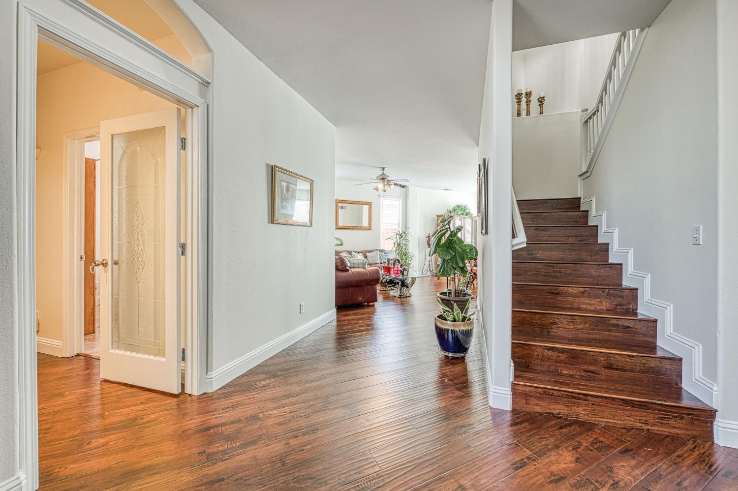 8099 N Paula Ave, Fresno, CA 93720