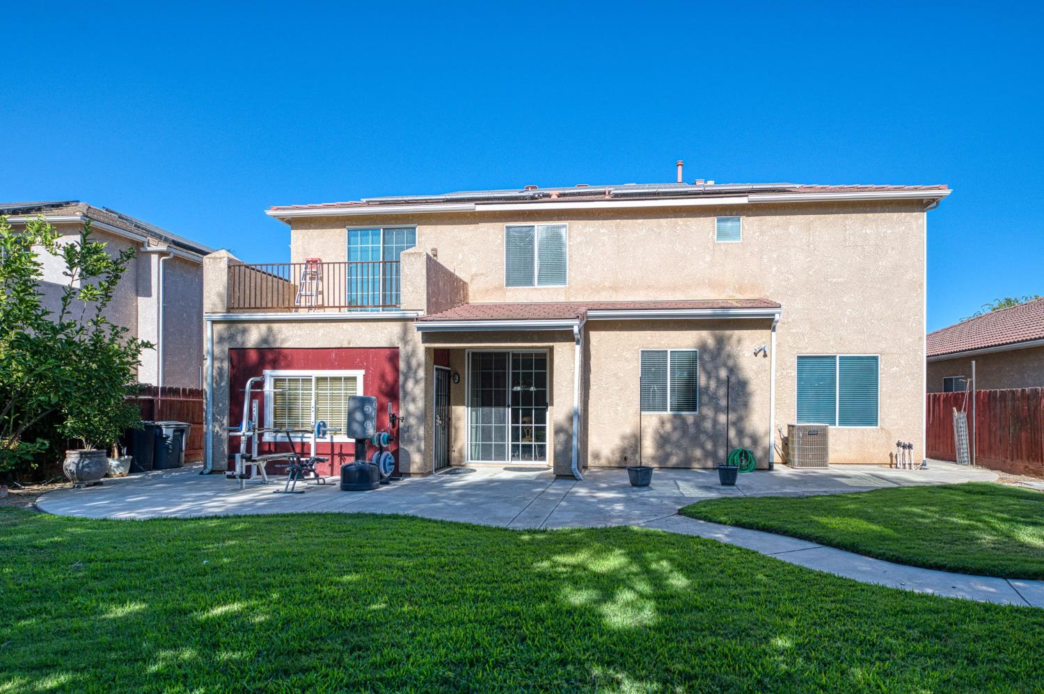 8099 N Paula Ave, Fresno, CA 93720