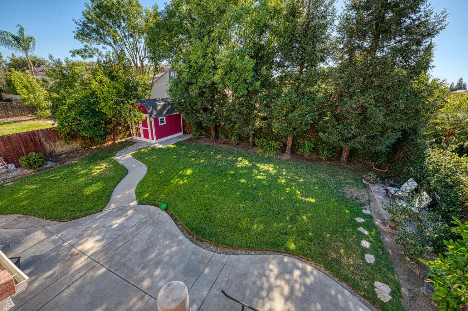 8099 N Paula Ave, Fresno, CA 93720