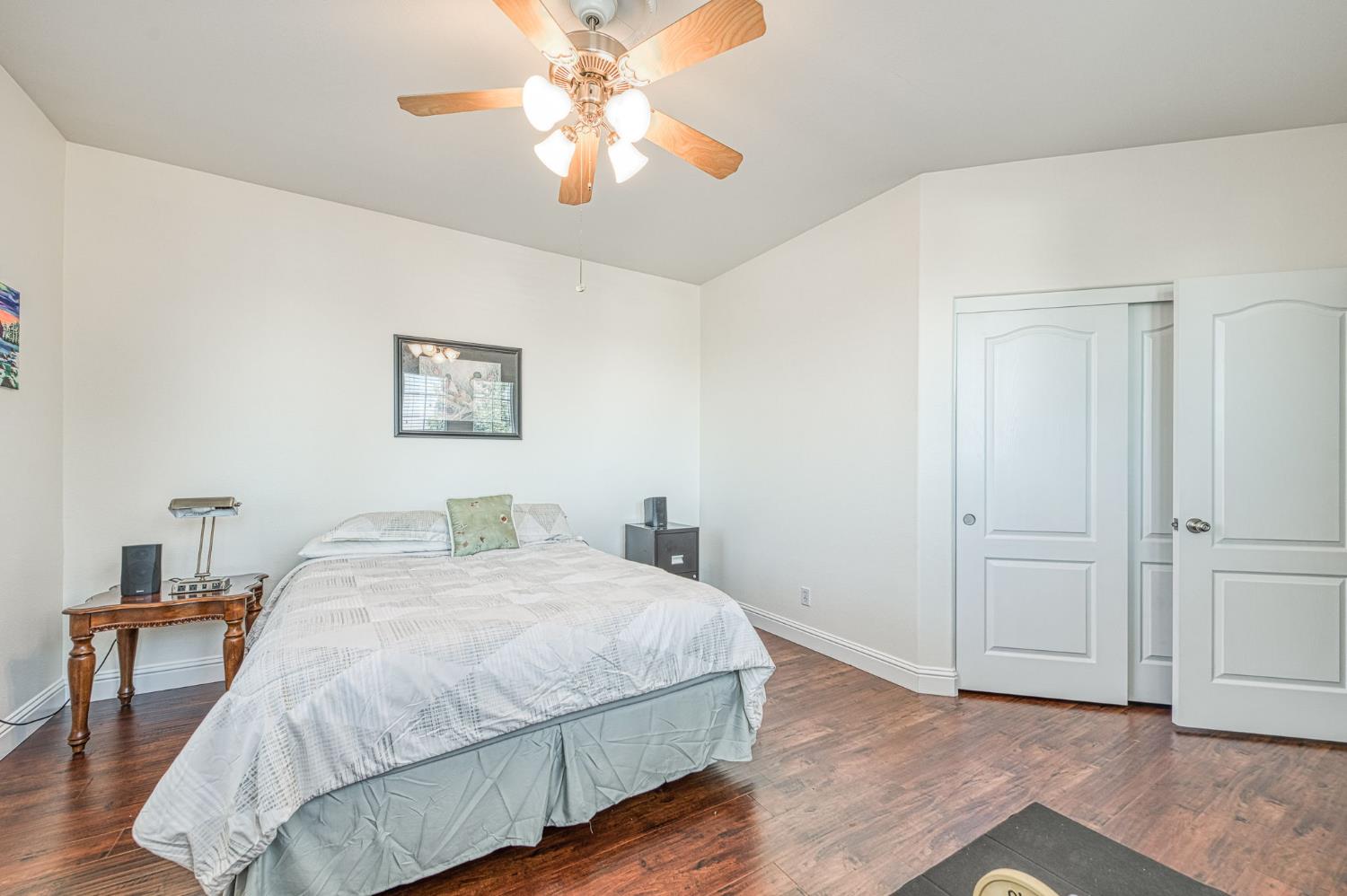 8099 N Paula Ave, Fresno, CA 93720