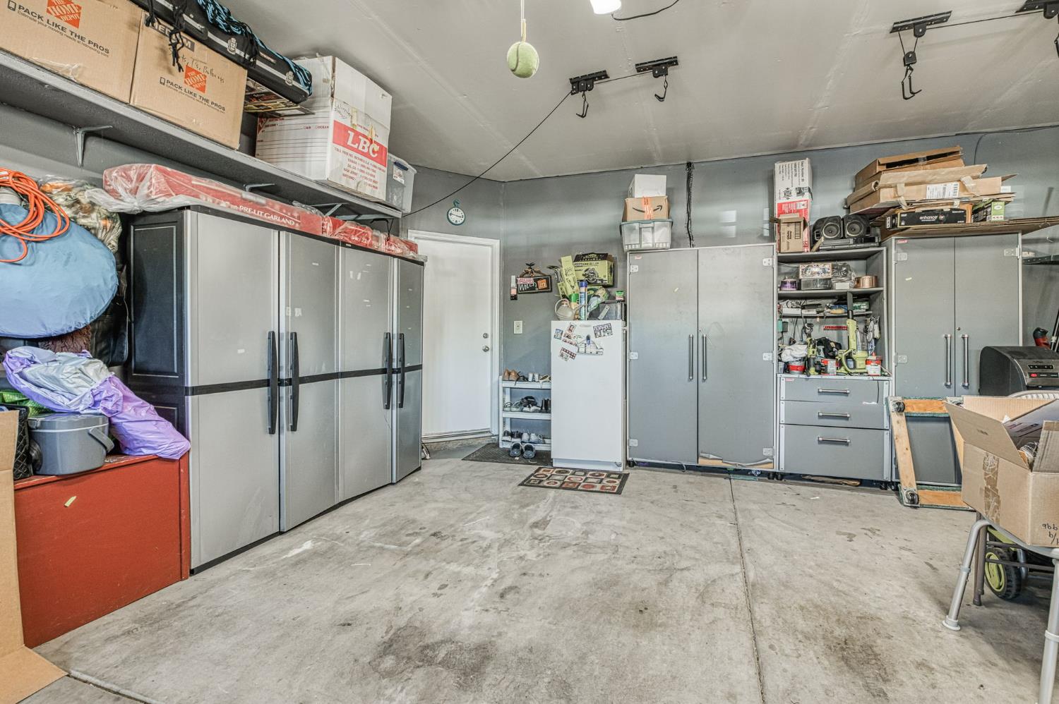 8099 N Paula Ave, Fresno, CA 93720