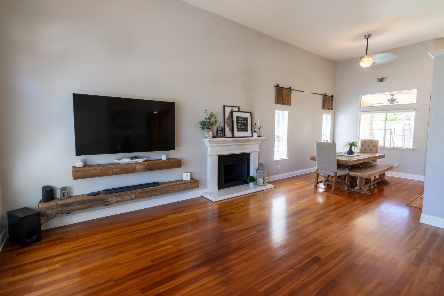 9455 N Woodrow Ave, Fresno, CA 93720