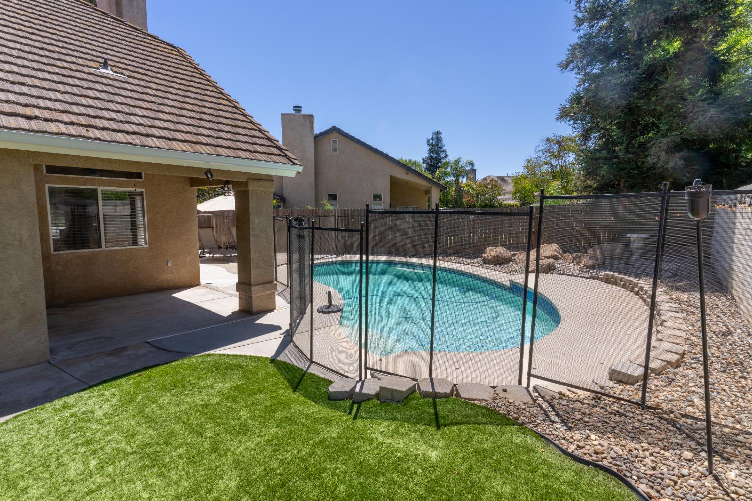 9455 N Woodrow Ave, Fresno, CA 93720