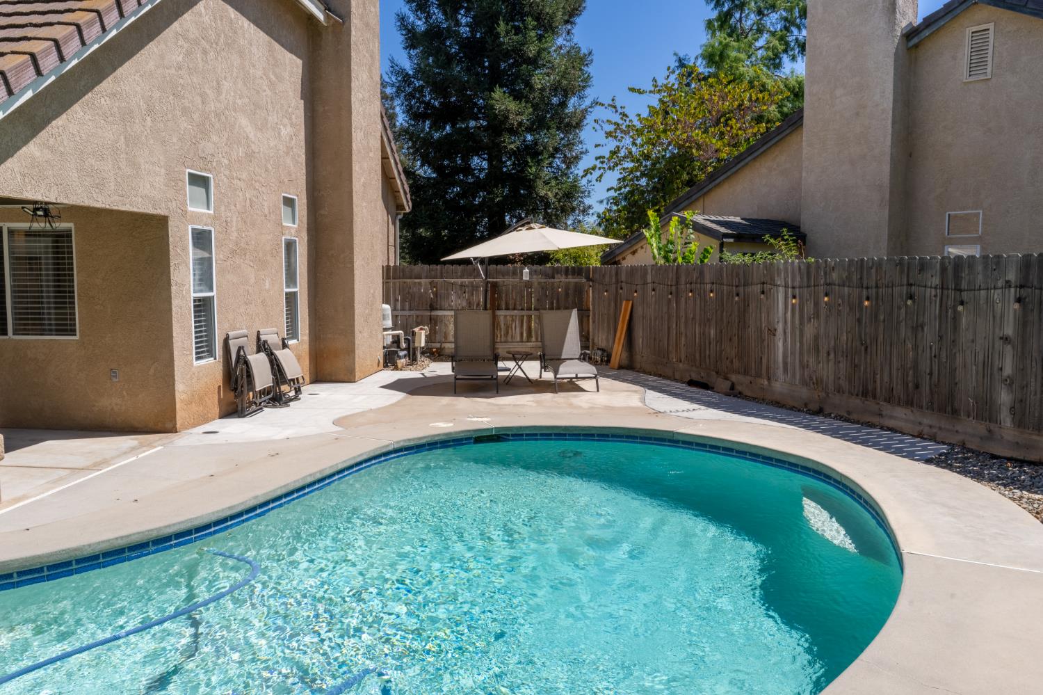 9455 N Woodrow Ave, Fresno, CA 93720