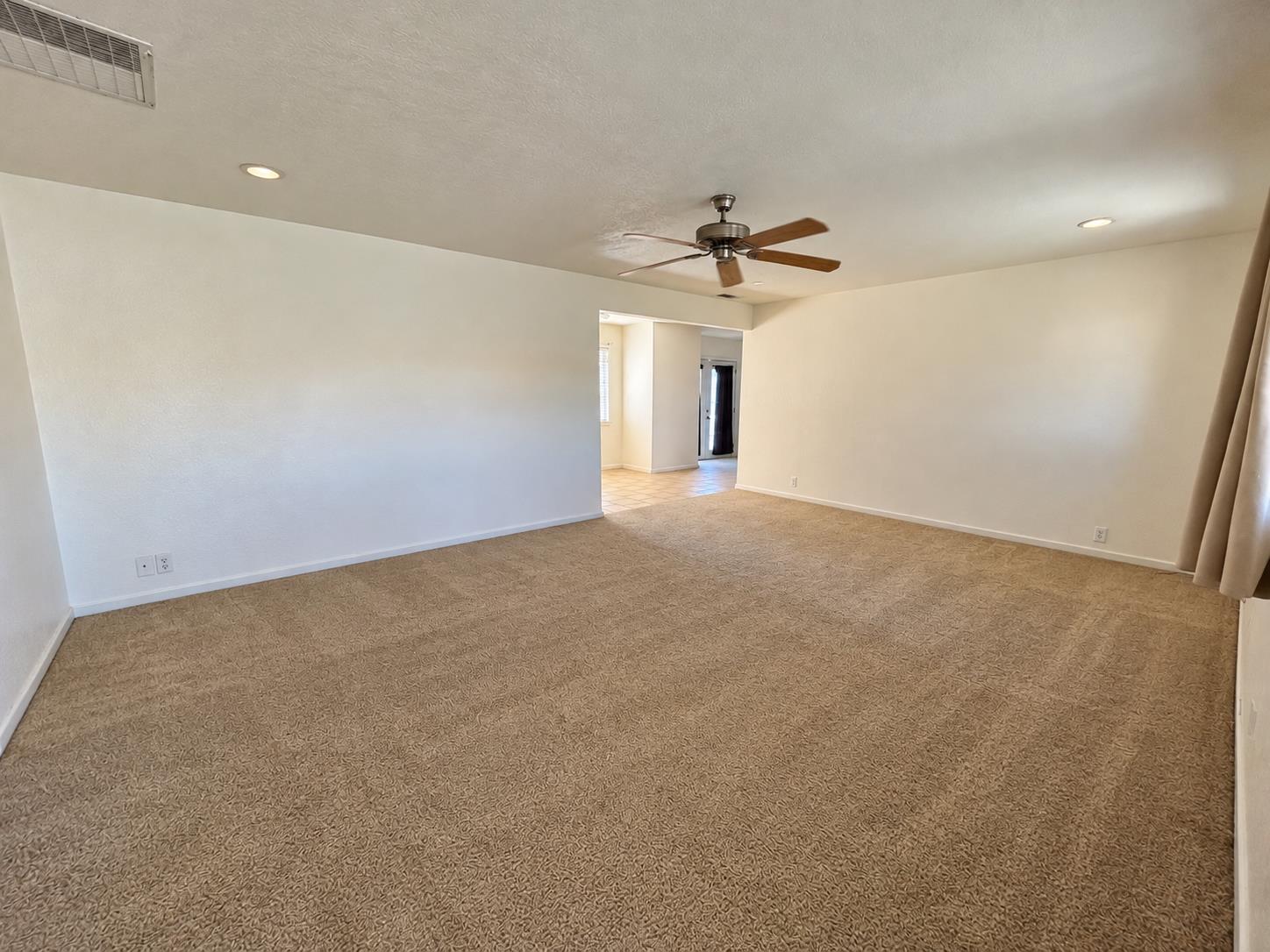 445 College Ave, Coalinga, CA 93210