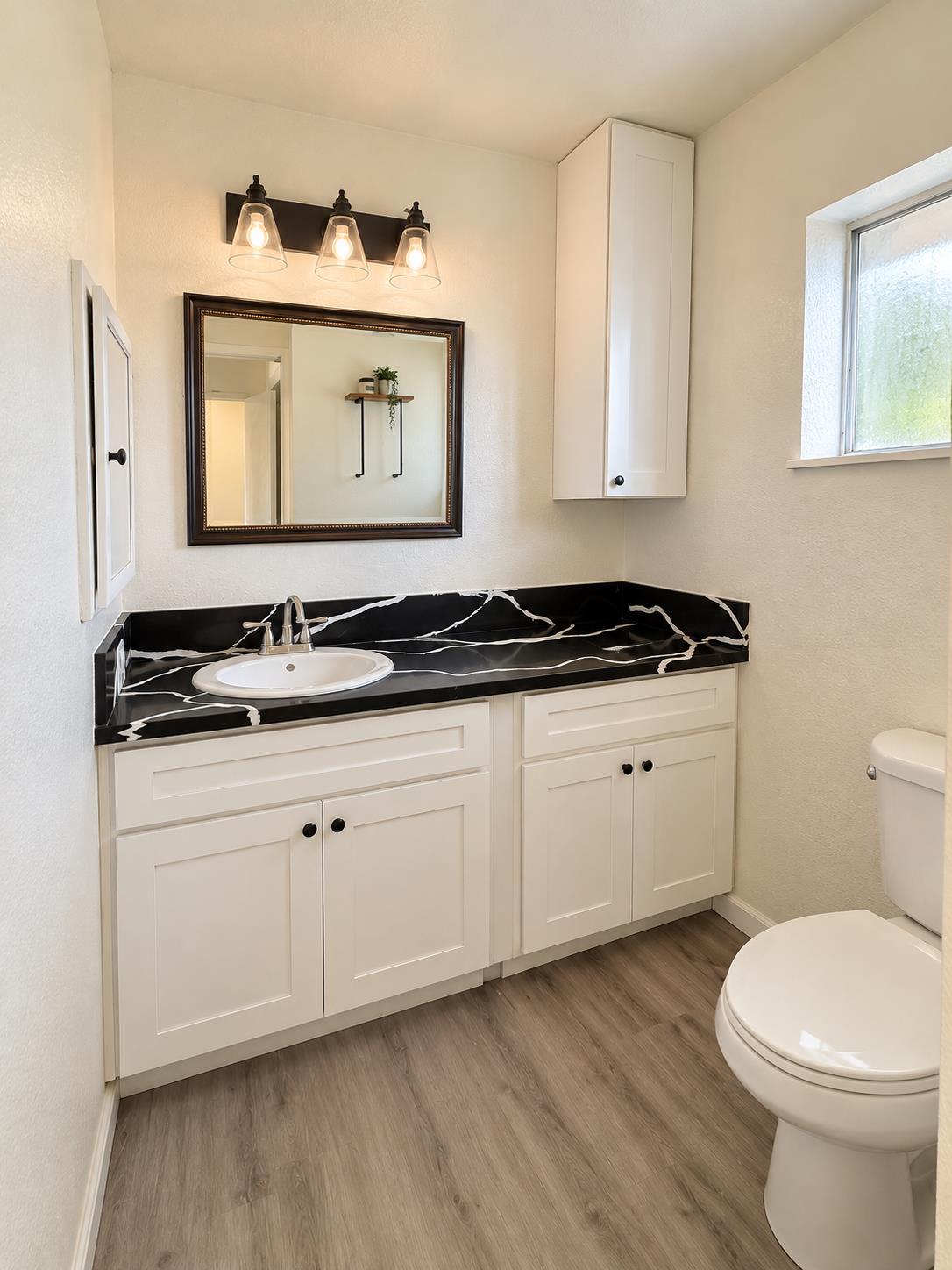 445 College Ave, Coalinga, CA 93210