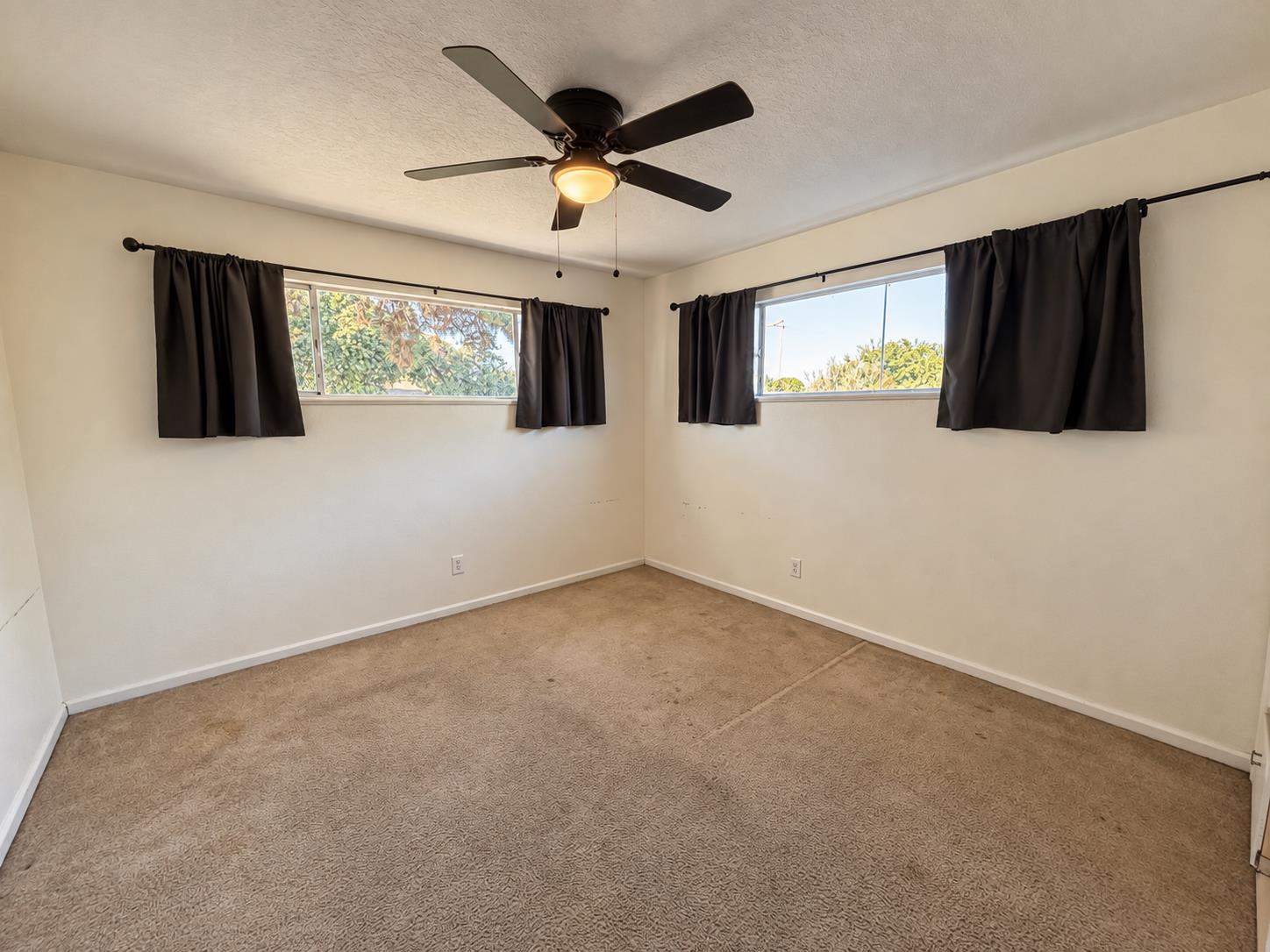 445 College Ave, Coalinga, CA 93210