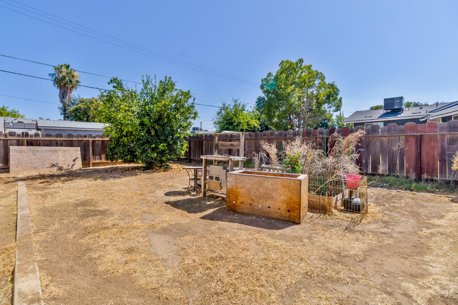 4855 E Iowa Ave, Fresno, CA 93727