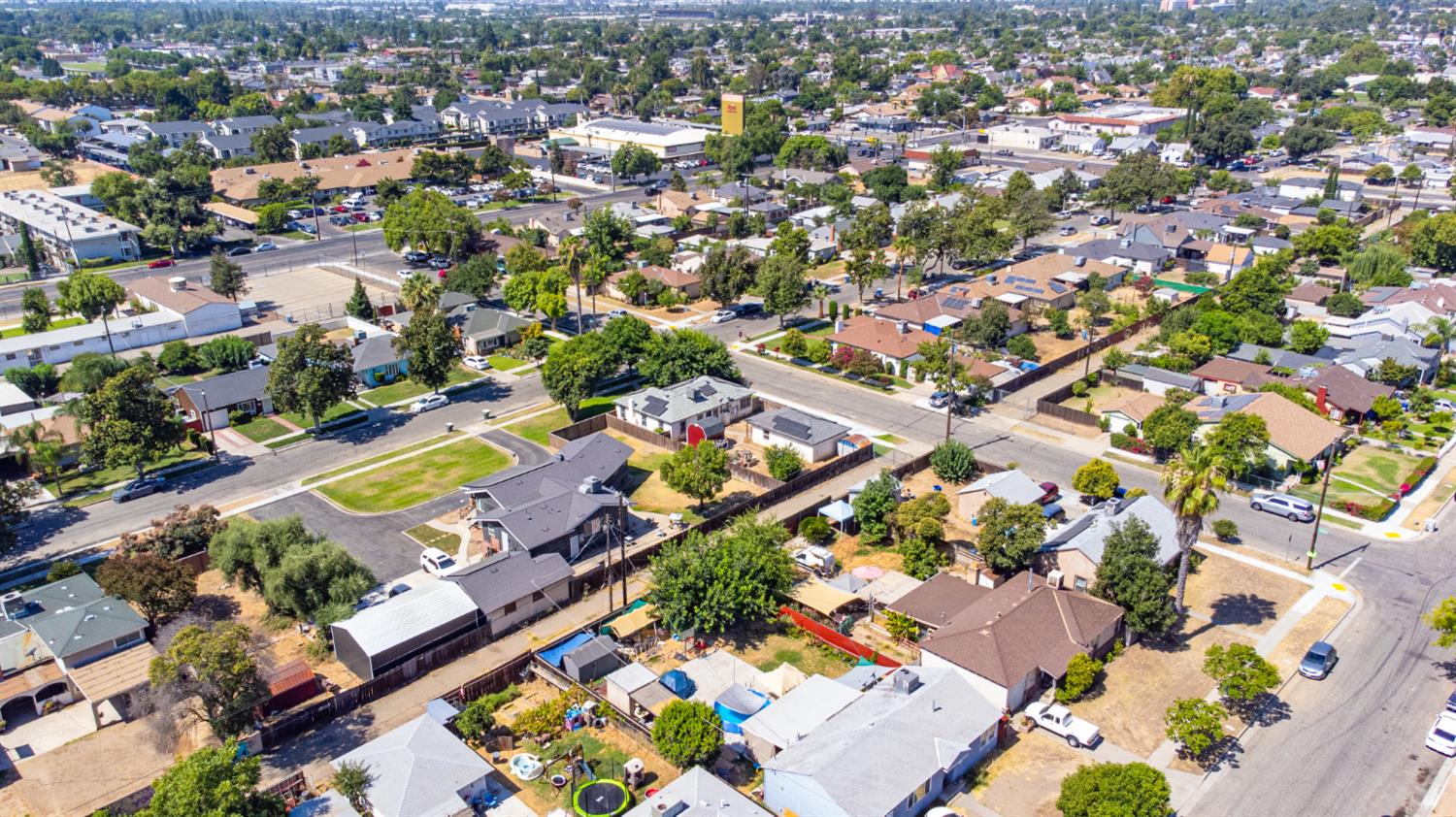 4855 E Iowa Ave, Fresno, CA 93727