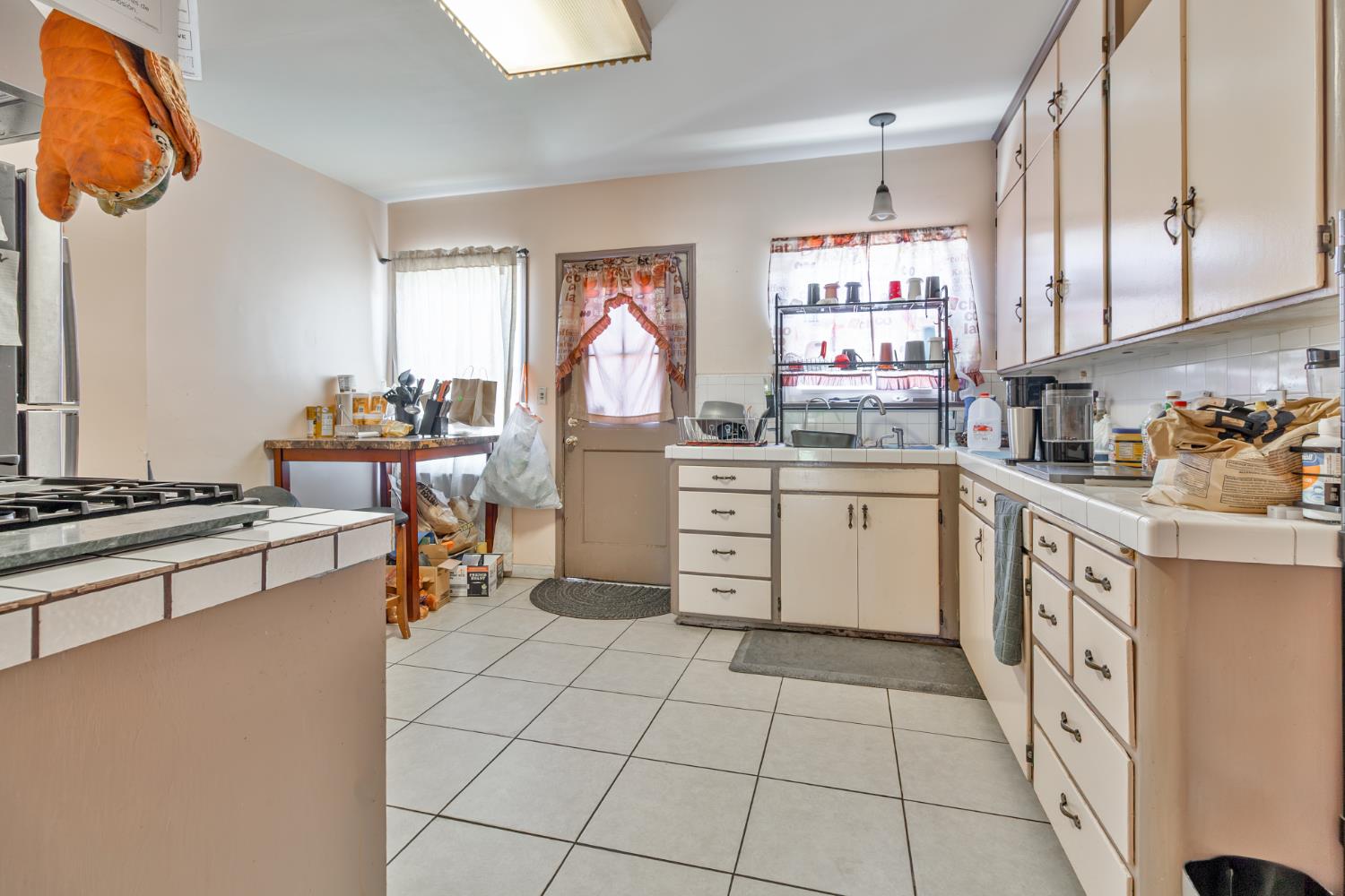 4855 E Iowa Ave, Fresno, CA 93727