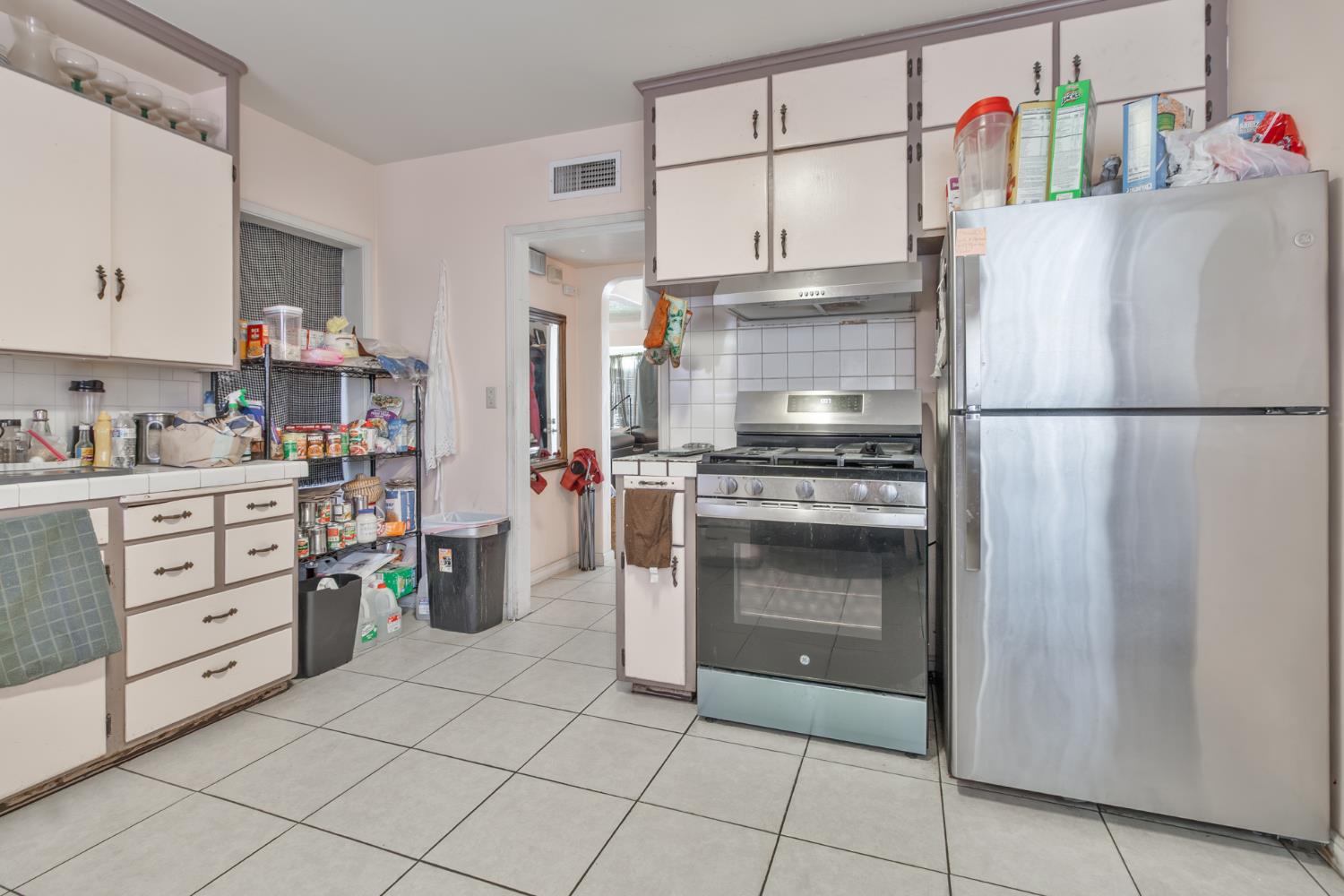 4855 E Iowa Ave, Fresno, CA 93727