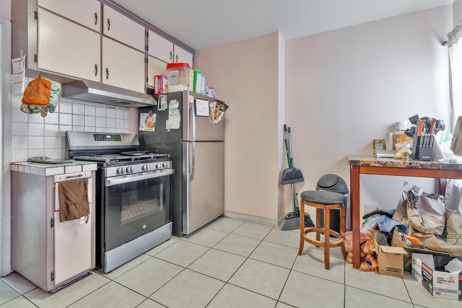 4855 E Iowa Ave, Fresno, CA 93727