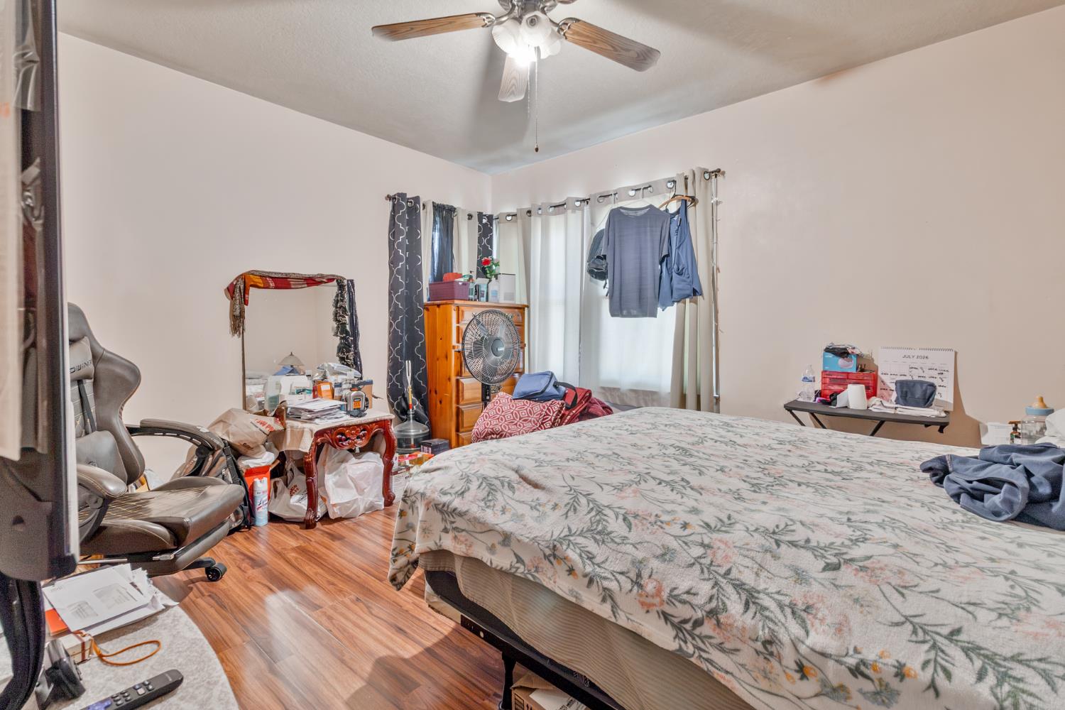 4855 E Iowa Ave, Fresno, CA 93727