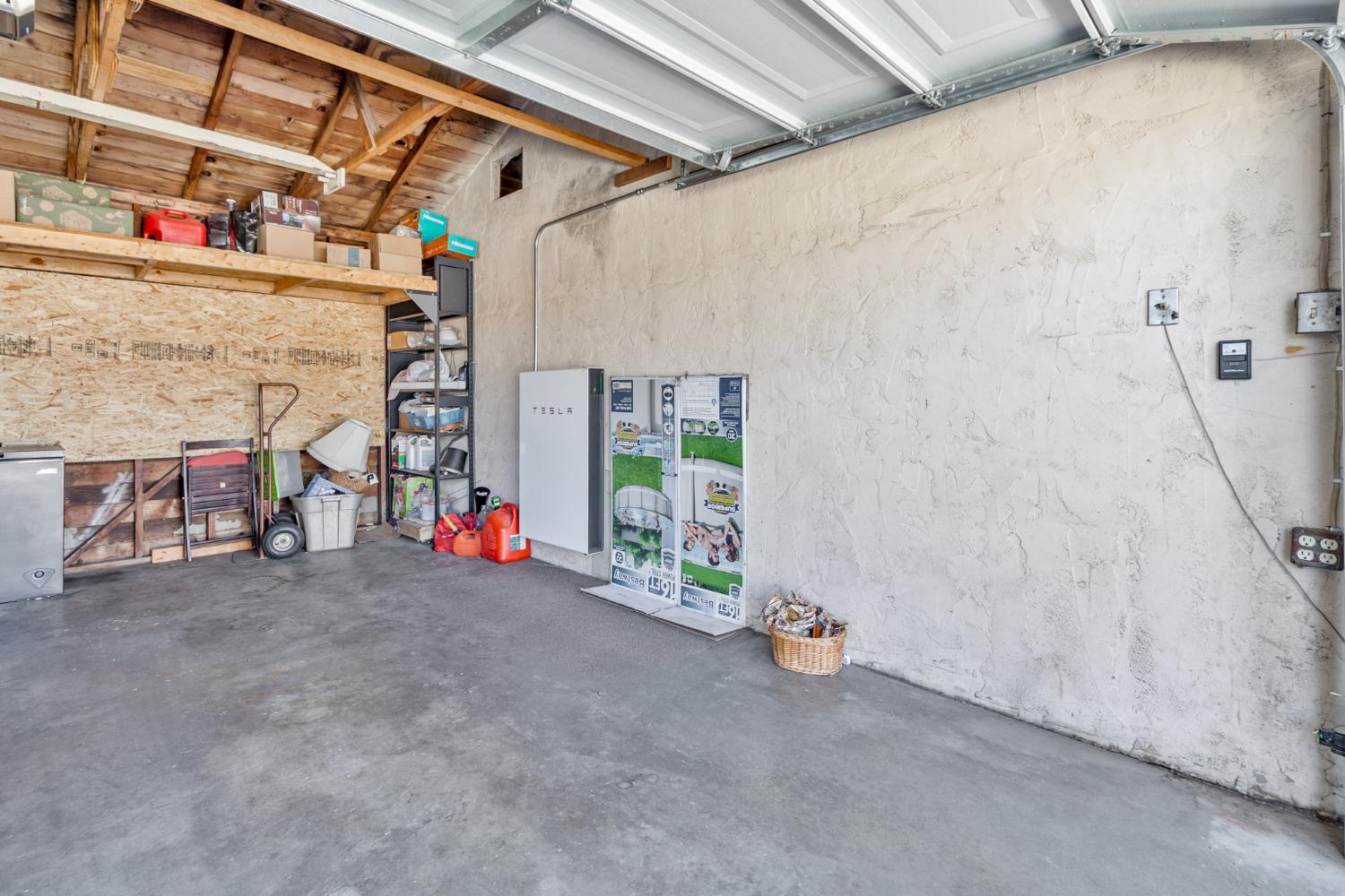 4855 E Iowa Ave, Fresno, CA 93727