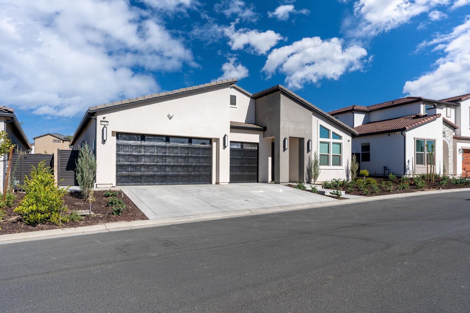 11176 N Via Revenna Dr, Fresno, CA 93730