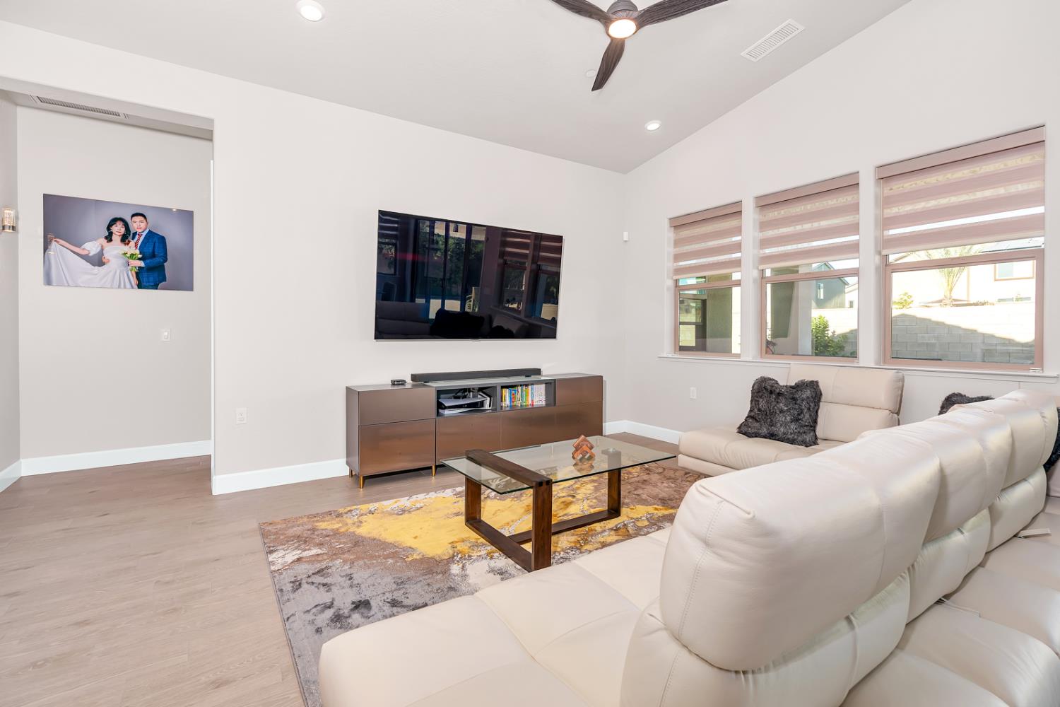 11176 N Via Revenna Dr, Fresno, CA 93730