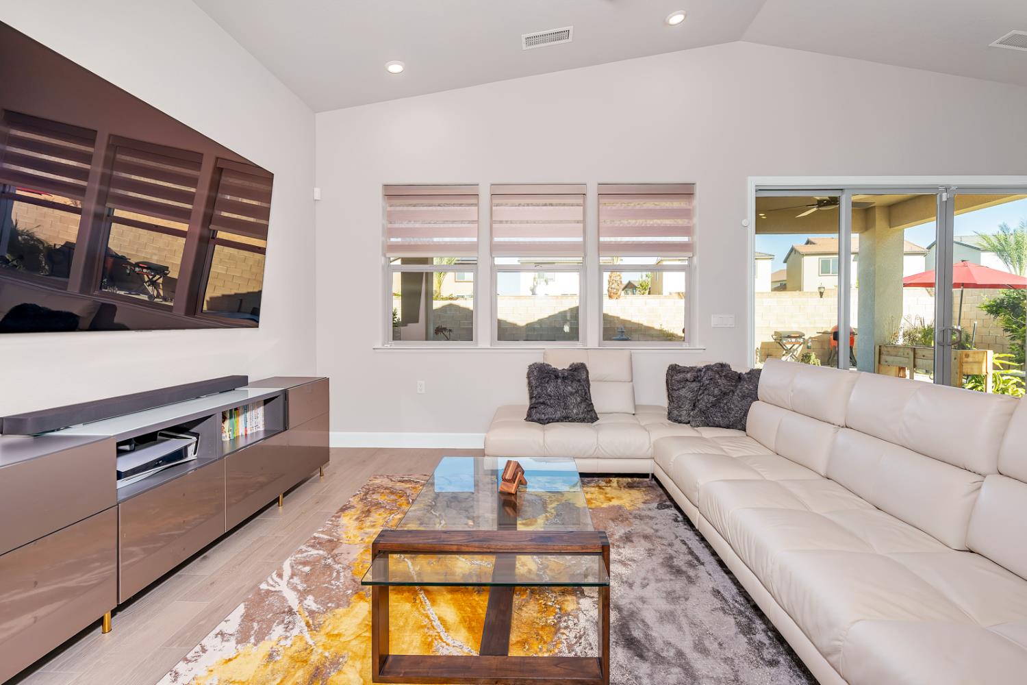 11176 N Via Revenna Dr, Fresno, CA 93730