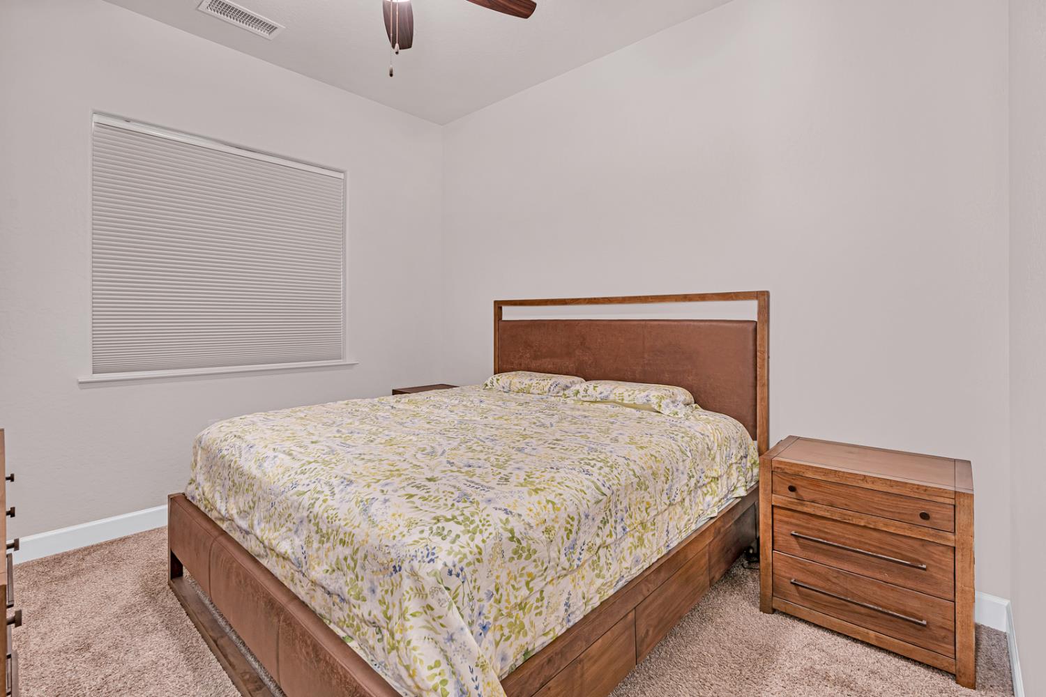 11176 N Via Revenna Dr, Fresno, CA 93730