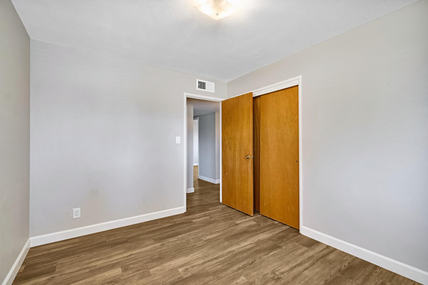 5455 N Bond St, Fresno, CA 93710
