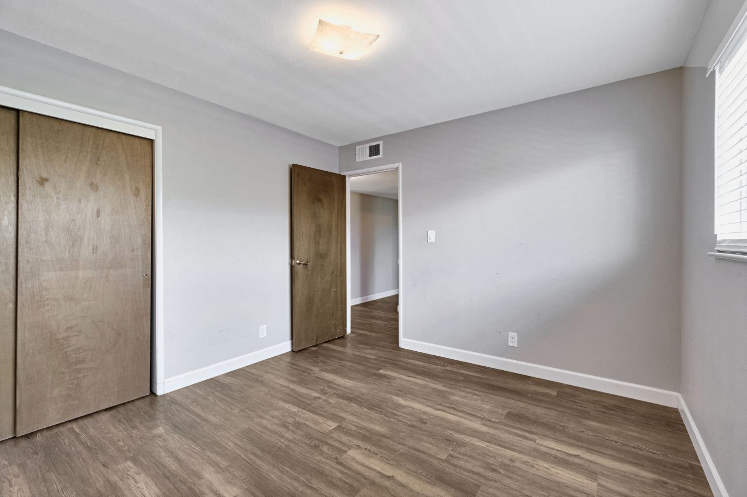 5455 N Bond St, Fresno, CA 93710