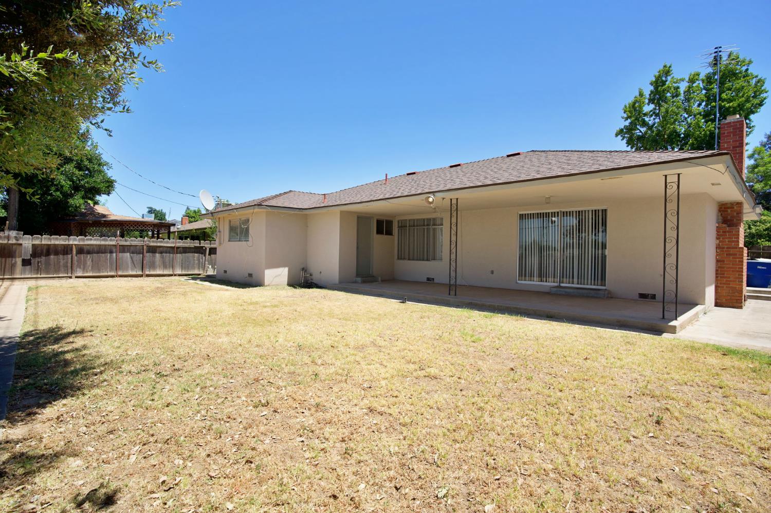 5455 N Bond St, Fresno, CA 93710
