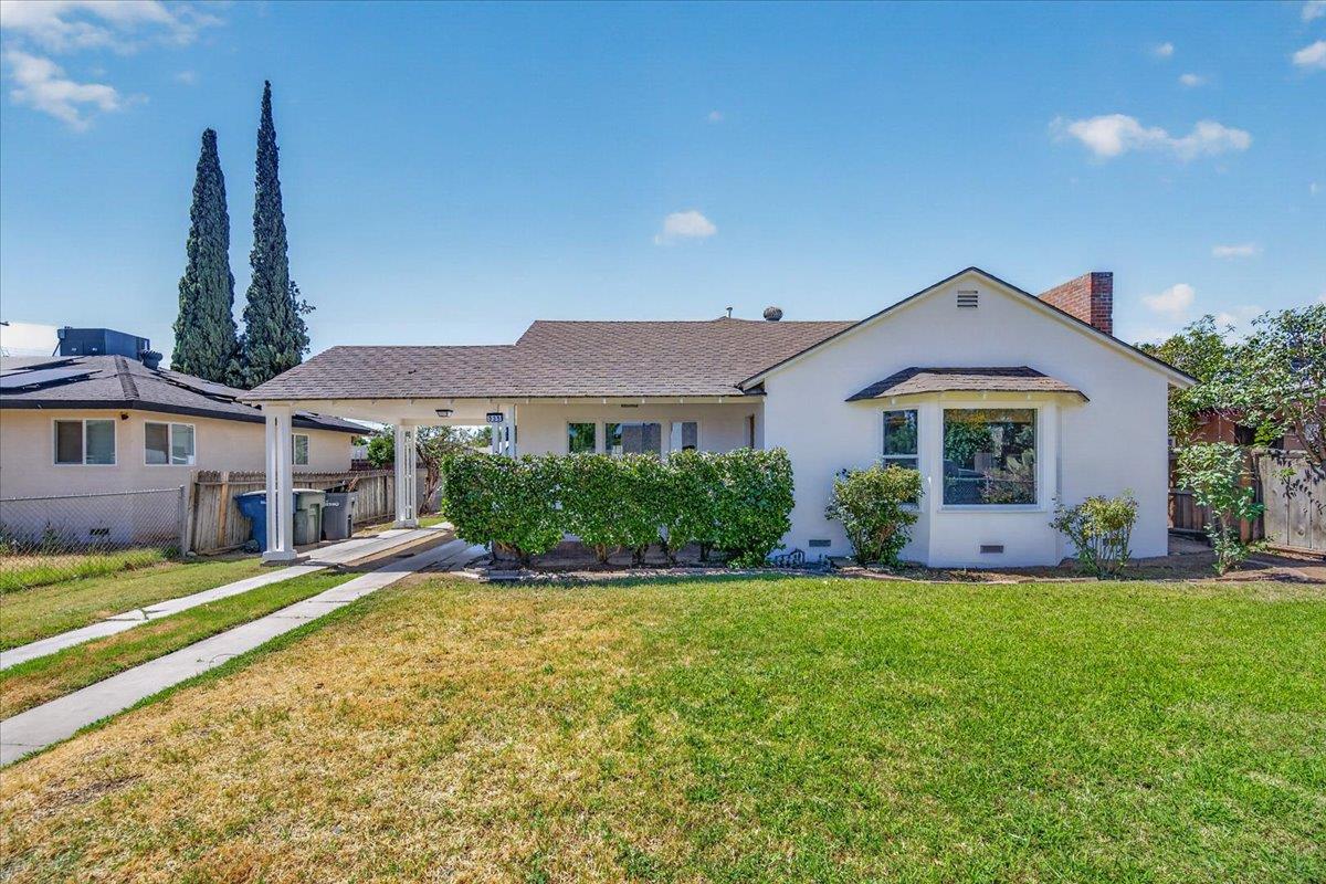 335 W Dakota Ave, Fresno, CA 93705