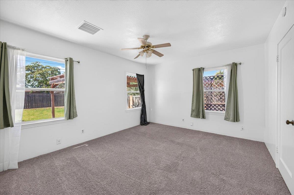 335 W Dakota Ave, Fresno, CA 93705