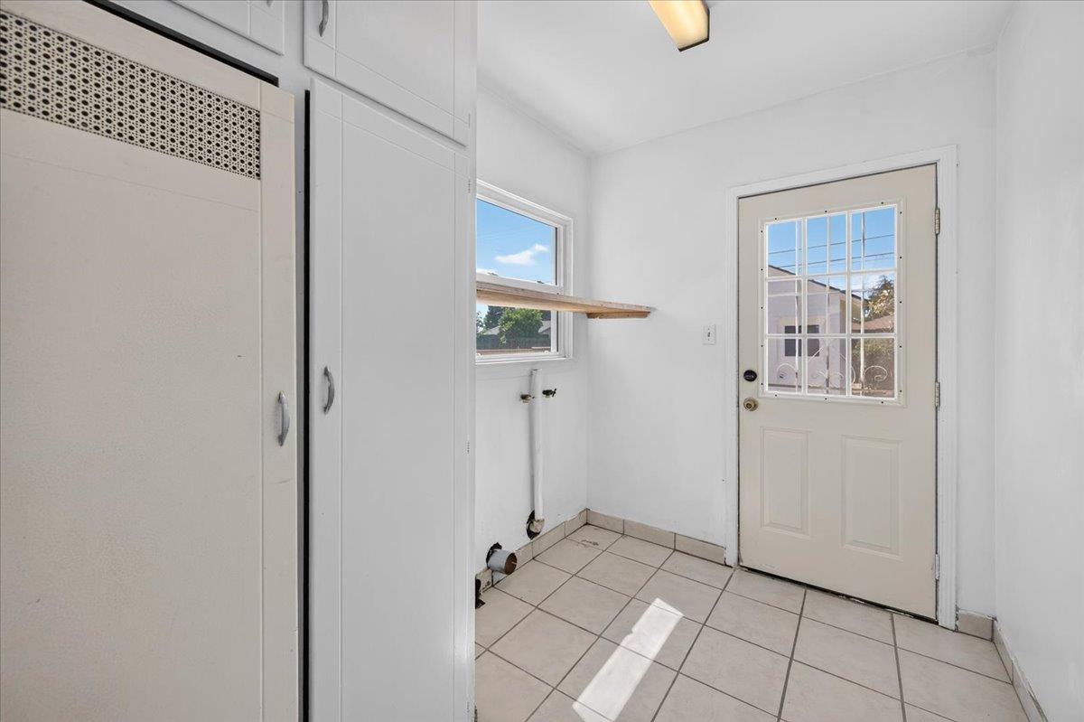 335 W Dakota Ave, Fresno, CA 93705
