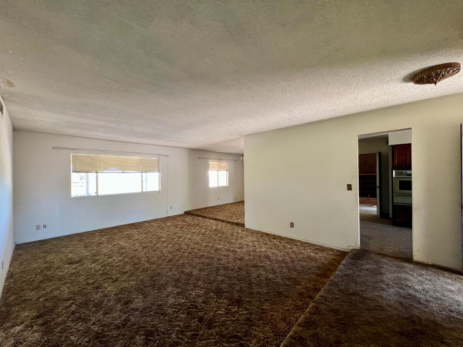 1569 E Olive Ave, Porterville, CA 93257
