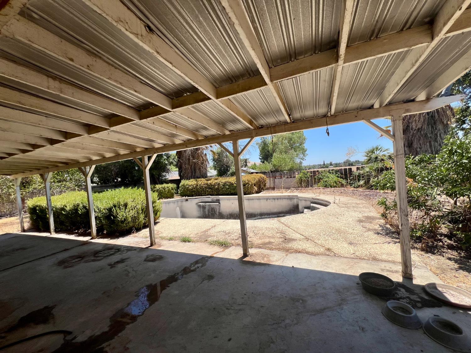 1569 E Olive Ave, Porterville, CA 93257