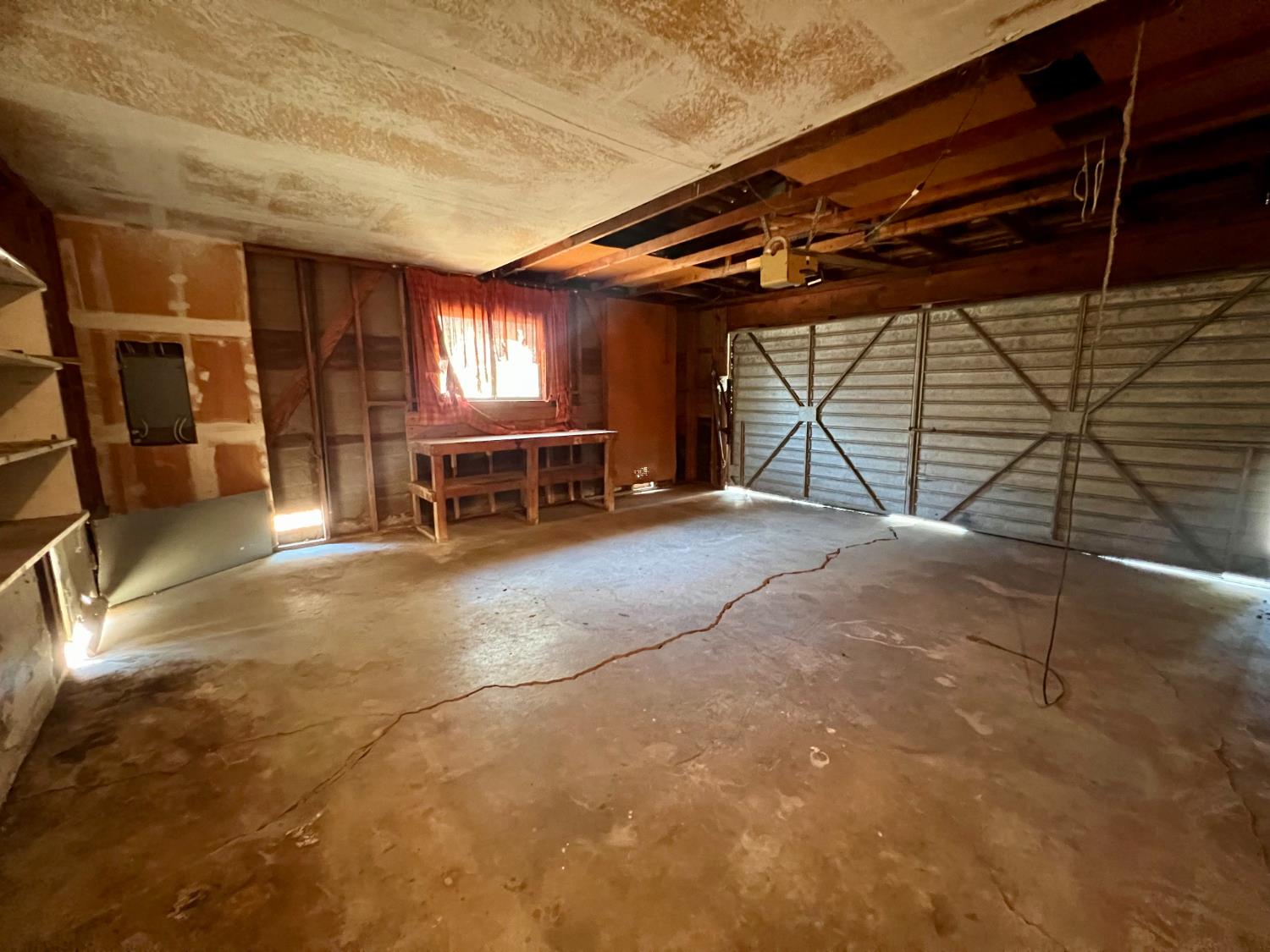 1569 E Olive Ave, Porterville, CA 93257
