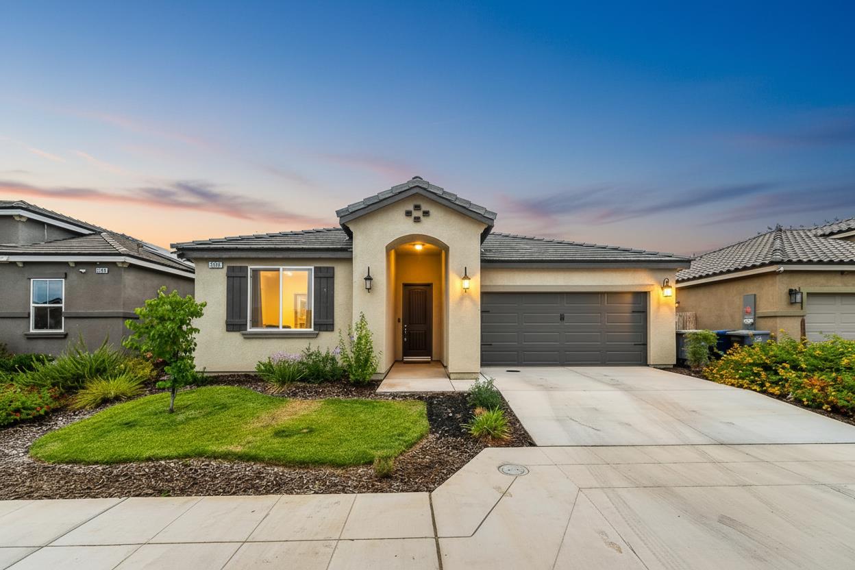 1140 Wasatch Dr, Madera, CA 93638