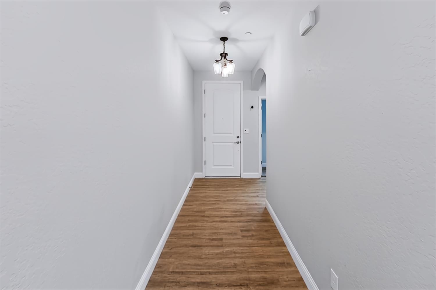 1140 Wasatch Dr, Madera, CA 93638