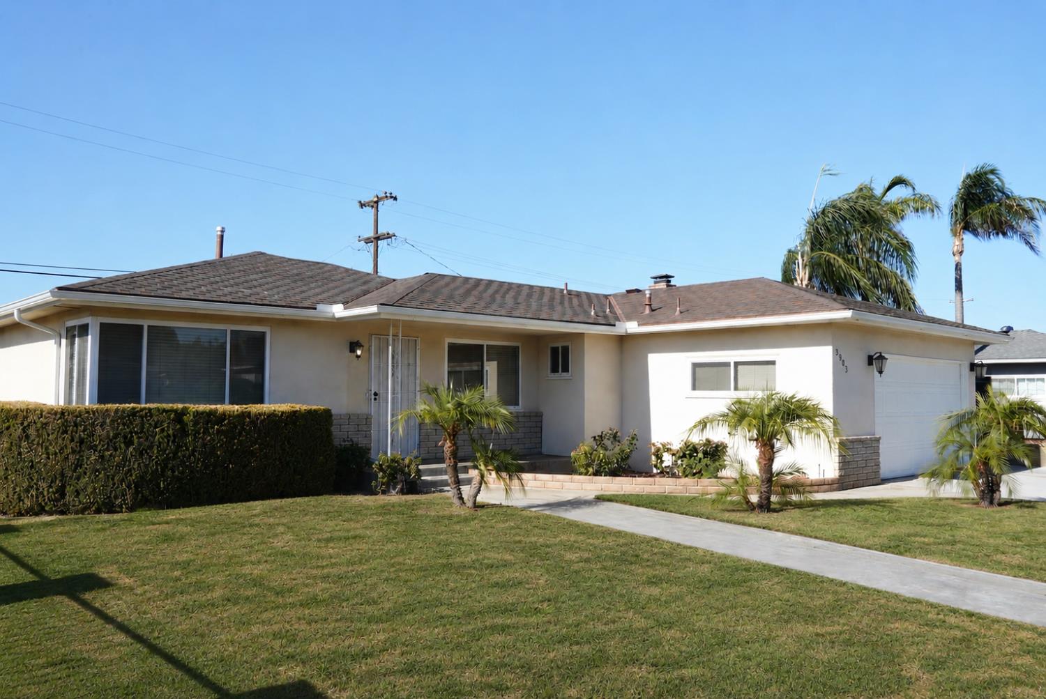 3903 E Bellaire Way, Fresno, CA 93726
