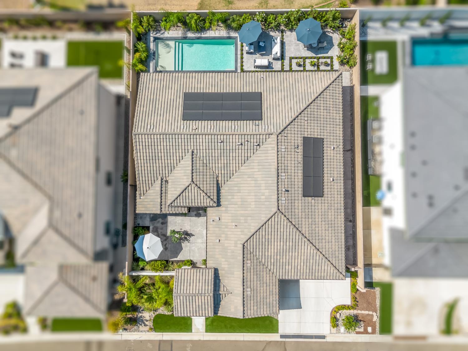2283 E Courtside Dr, Fresno, CA 93730