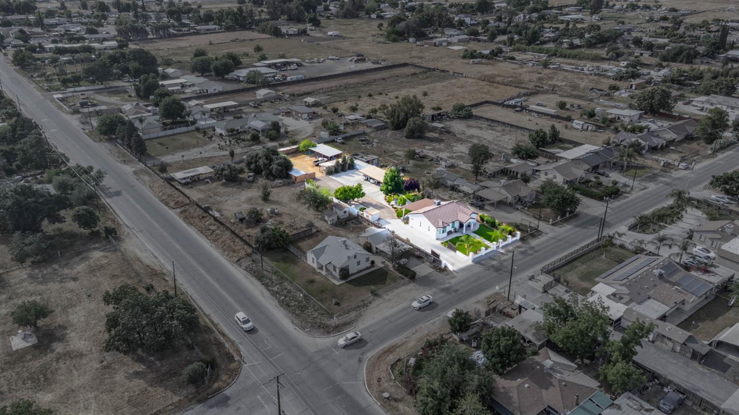 1435 N Valentine Ave, Fresno, CA 93722