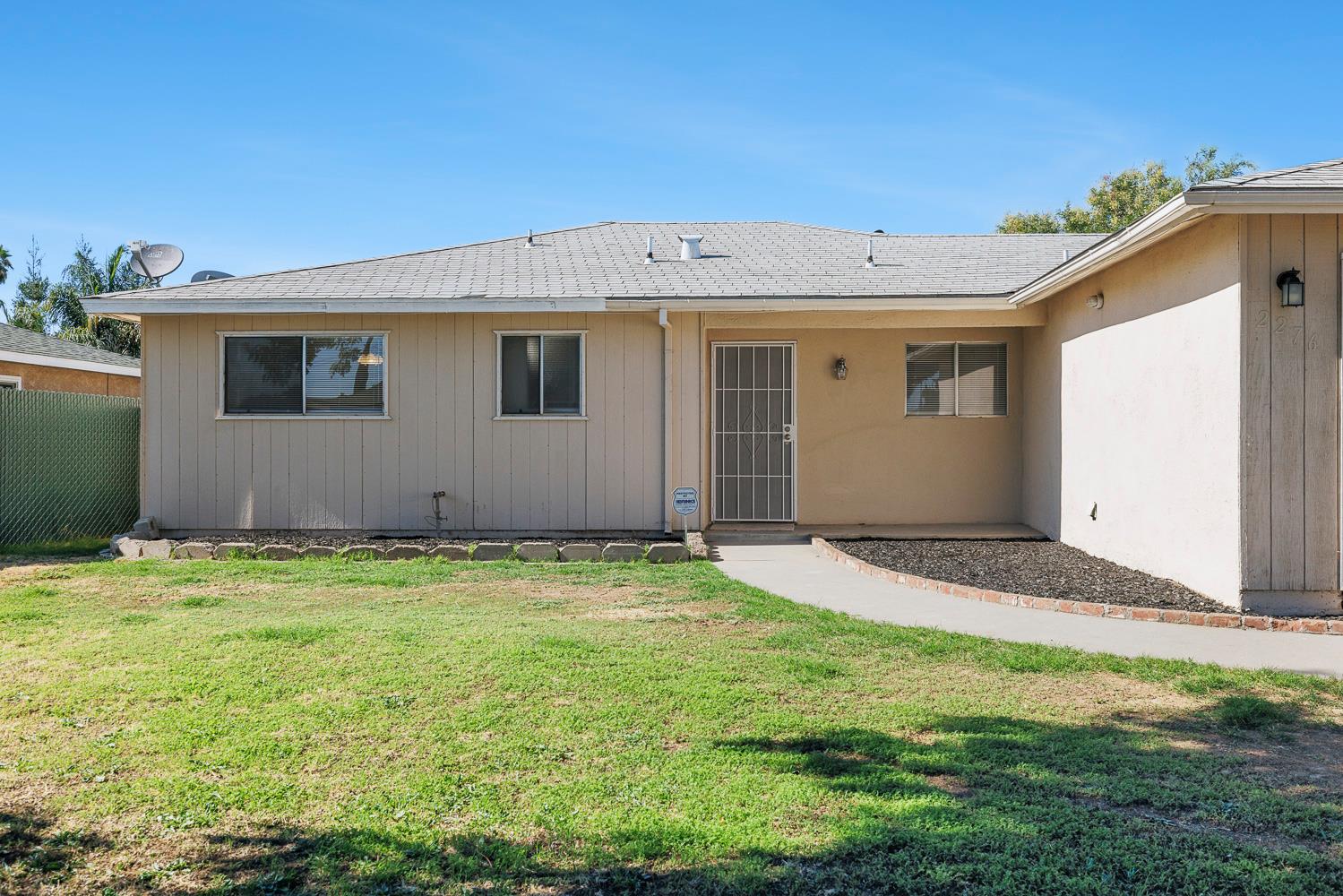 2276 W Gettysburg Ave, Fresno, CA 93705