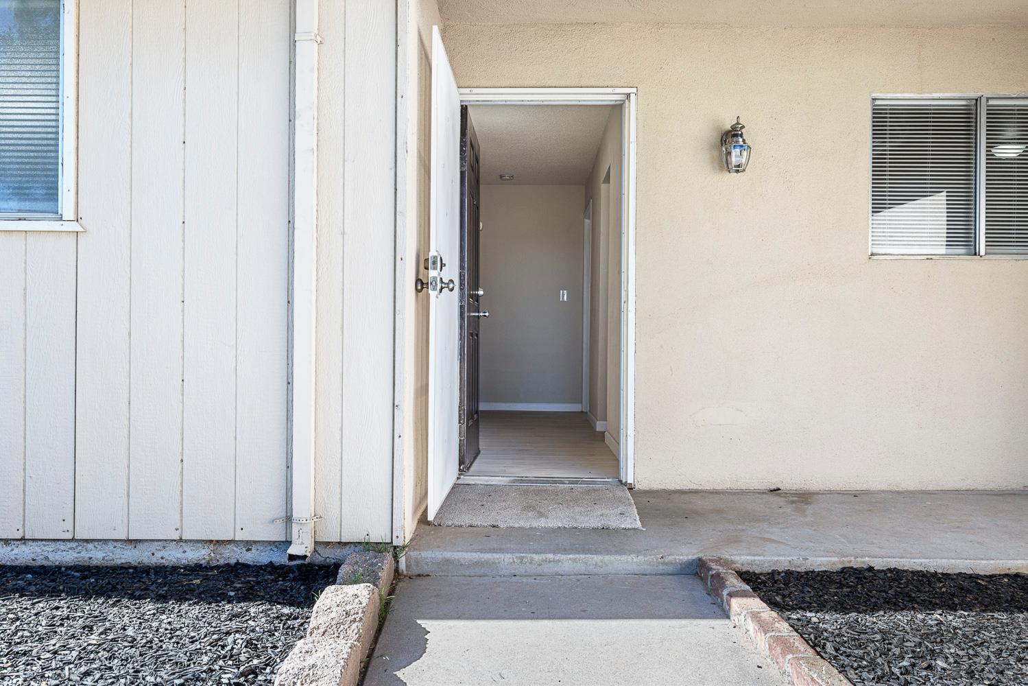 2276 W Gettysburg Ave, Fresno, CA 93705