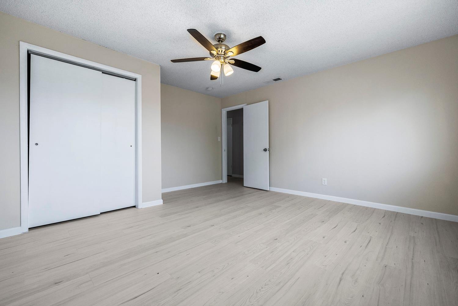 2276 W Gettysburg Ave, Fresno, CA 93705